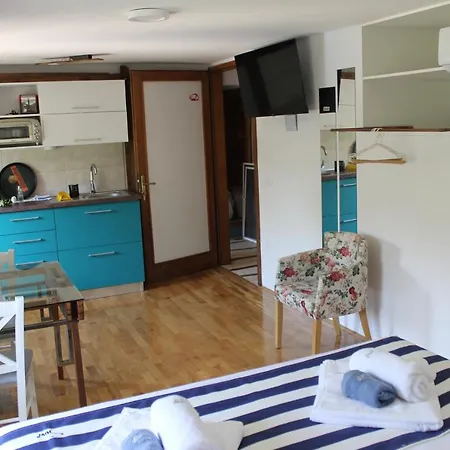 Peljesac Sova * Sreser