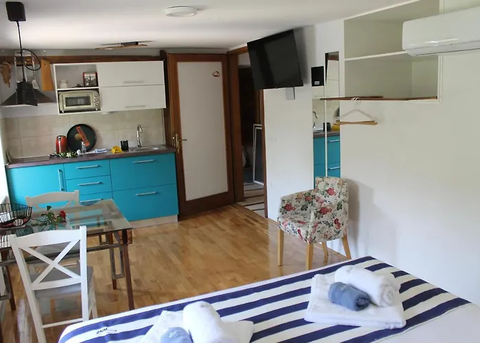 Peljesac Sova * Sreser